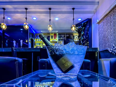 Parkview Astoria Hotel, Restaurant