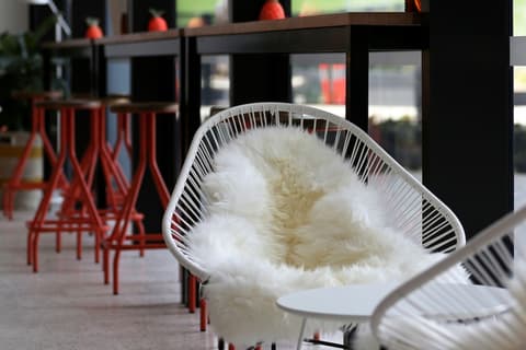 The Larwill Studio Melbourne - Art Series, Lobby