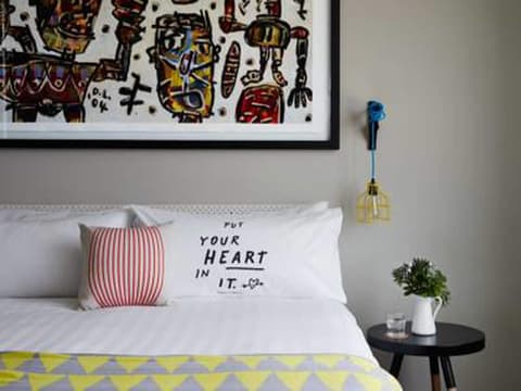 The Larwill Studio Melbourne - Art Series, Room