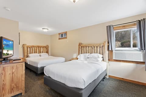 Discovery Lodge, Room