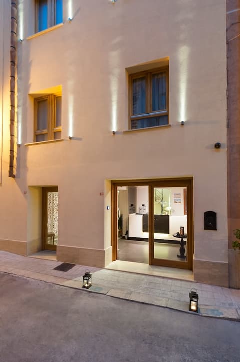 Hotel Trapani In, Front of property - evening/night