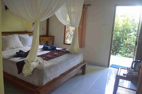 Nick's Pension, Room