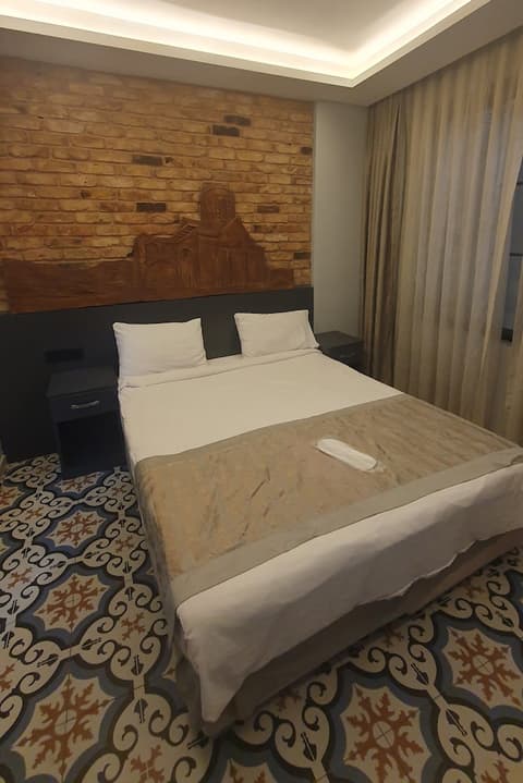 A Plus Residence, Room