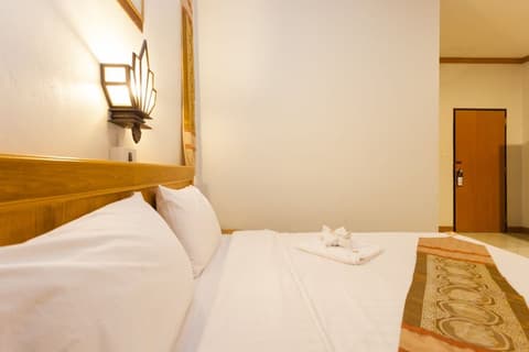 The Little Moon Residence, Room