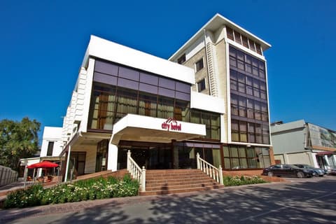 City Hotel Bishkek, Front of property