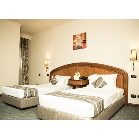 Cherry Maryski Hotel, Room