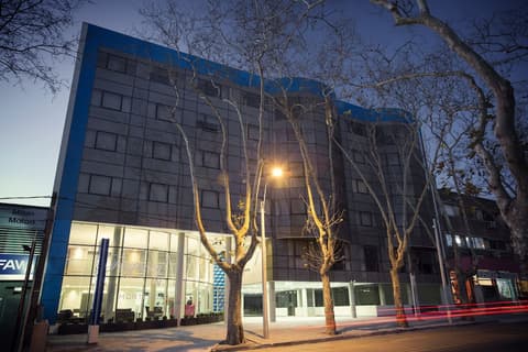 Regency Way Montevideo Hotel, Front of property - evening/night