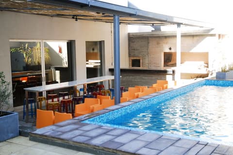 Regency Way Montevideo Hotel, Pool