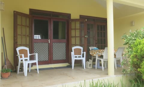 Gemini House Bed & Breakfast, Interior entrance