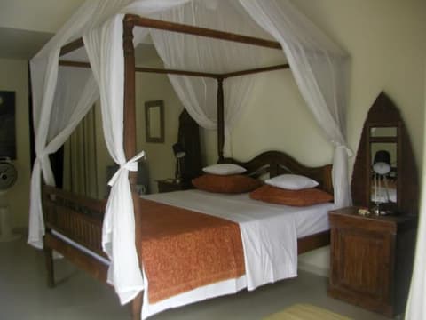 Frangipani Beach Hotel, Room