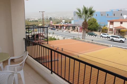 Petsas Apartments & Tavern, Balcony