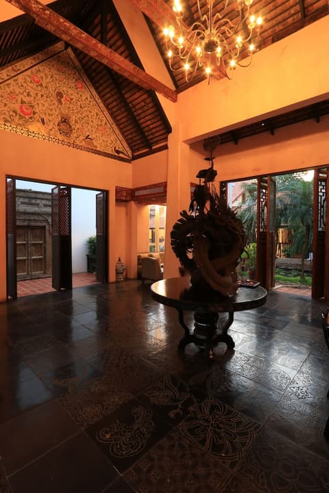 Tharaburi Resort Sukhothai, Interior entrance