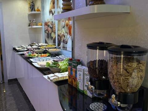 Asrın Business Hotel, Breakfast buffet