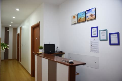 The Night Guest House Sorrento, Reception