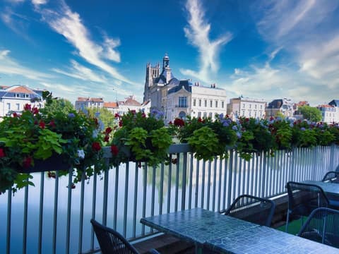 Ibis Styles Meaux Centre, Exterior