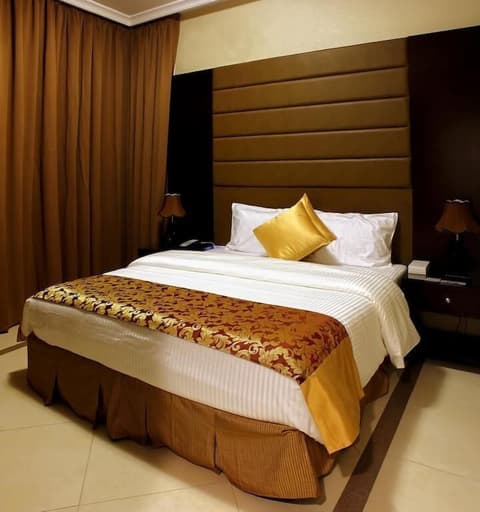 Paragon Hotel Apartments, Room