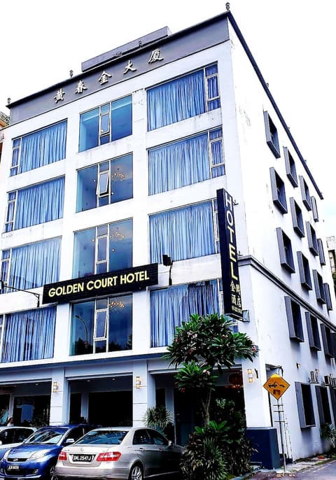 Golden Court Hotel, Front of property