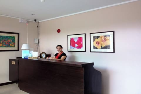 Oftana Suites Cebu near Oakridge, Reception