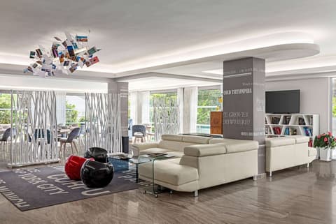 TRYP by Wyndham Corfu Dassia, Lobby