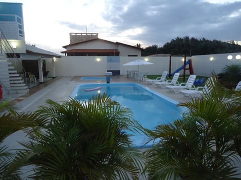 Hotel Adventure, Outdoor pool