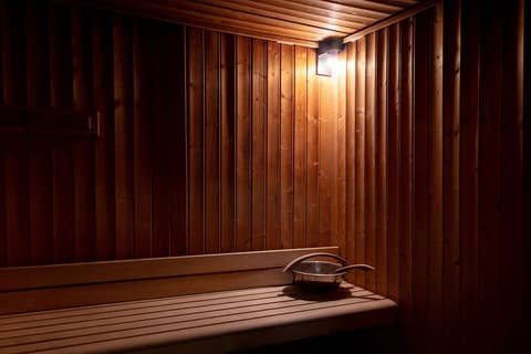 City Tower Hotel, Sauna