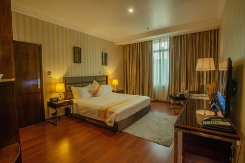 City Tower Hotel, Room