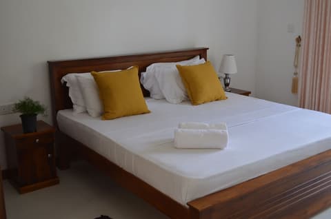 Silina Airport Residence in Katunayake, Room