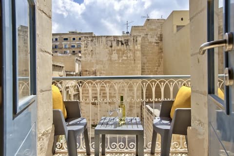 Ursula Suites- Self Catering Apartments- Valletta- by Tritoni Hotels, Terrace/patio