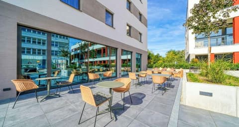 PLAZA INN Ulm, Terrace/patio