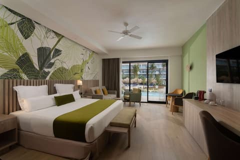 Serenade All Suites - Adults Only Resort, Room