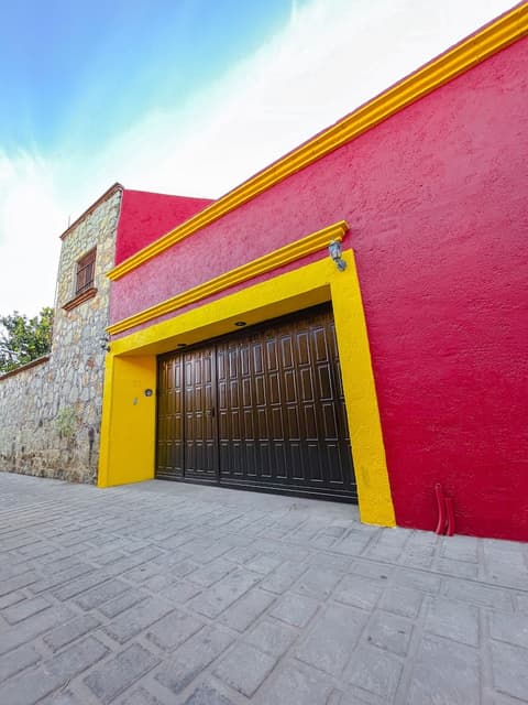 Bokatrip Xochimilco, Front of property