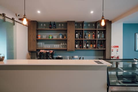 The Howard Hotel, Snack bar