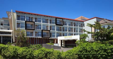 Brits Hotel Legian, Exterior