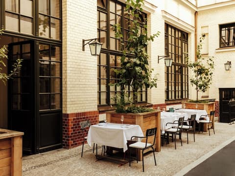 Château Royal Berlin, Courtyard