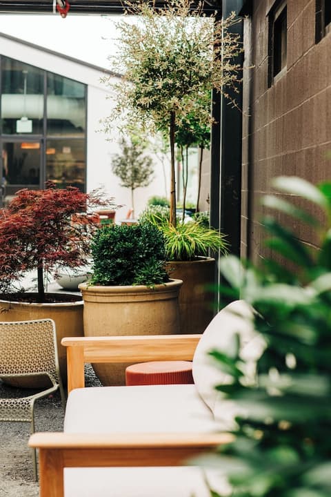 The Myriad Hotel Louisville, Tapestry Collection by Hilton, Interior entrance