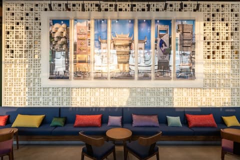 Wink Icon Hotel Danang Riverside - 24hrs Stay &amp; Rooftop Pool Bar, Lobby