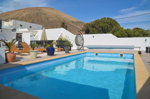 GA7COLORES, Terrace/patio