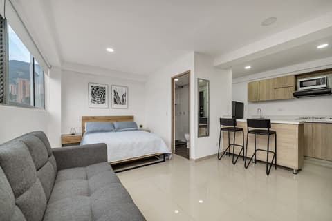 Apartamentos Oslo Tesoro by HOUSY HOST, Room