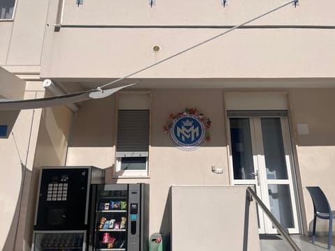 La Maison De Monet, Exterior