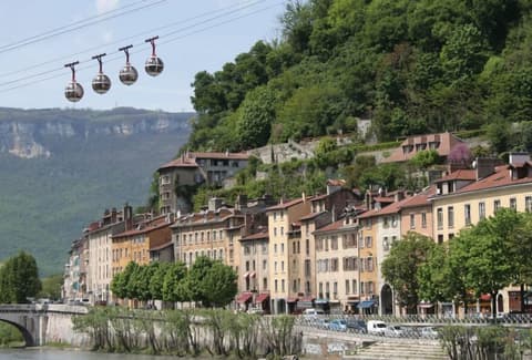 Auberge de Jeunesse HI Grenoble, City view from property