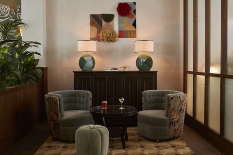 The Hoxton Berlin, Lobby sitting area