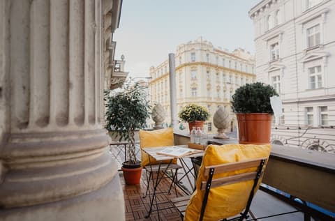 Hotel Praga 1885, Balcony