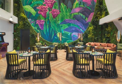 NYX Hotel Limassol, Lobby sitting area