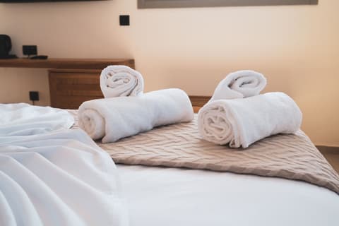 Kouros Blanc Resort & Suites, Room