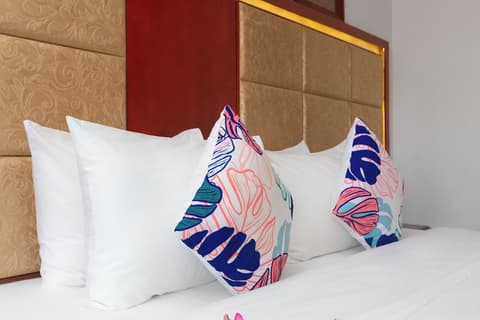 Angkor Land Urban Boutique, Reception