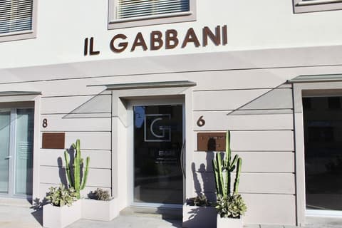 Hotel Gabbani, Front of property