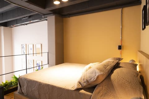 Royal Living Poblado, Room