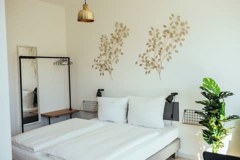 The Rix Studios & Suites, Room