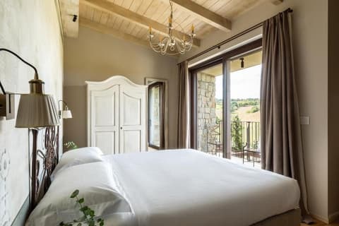 COUNTRY HOUSE OLIVETO SUL LAGO, Room