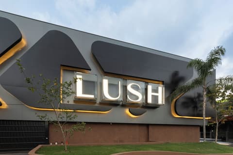 Lush Motel Lapa, Front of property